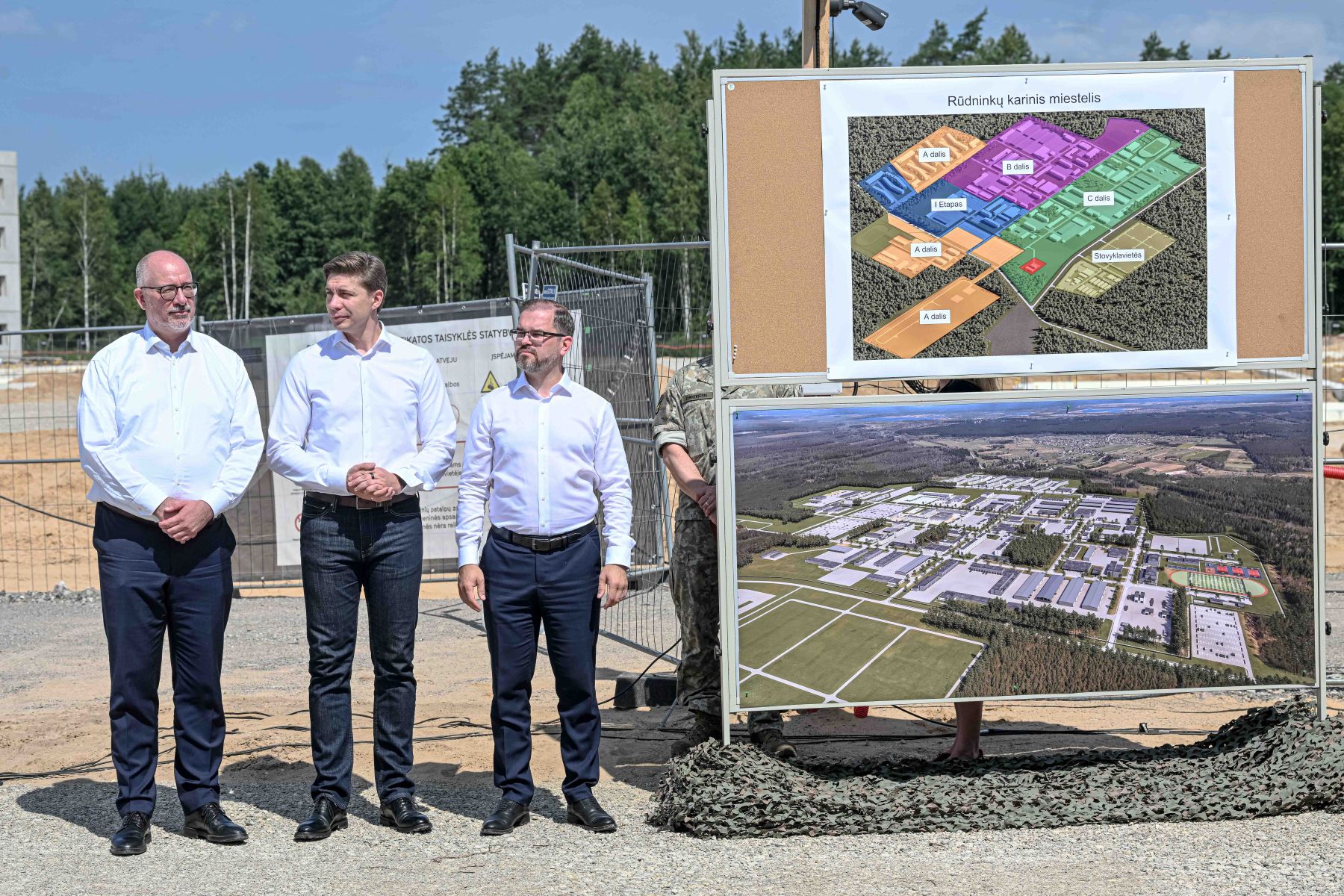 Oficialiai startuoja Rūdninkų karinio miestelio II etapo statybos