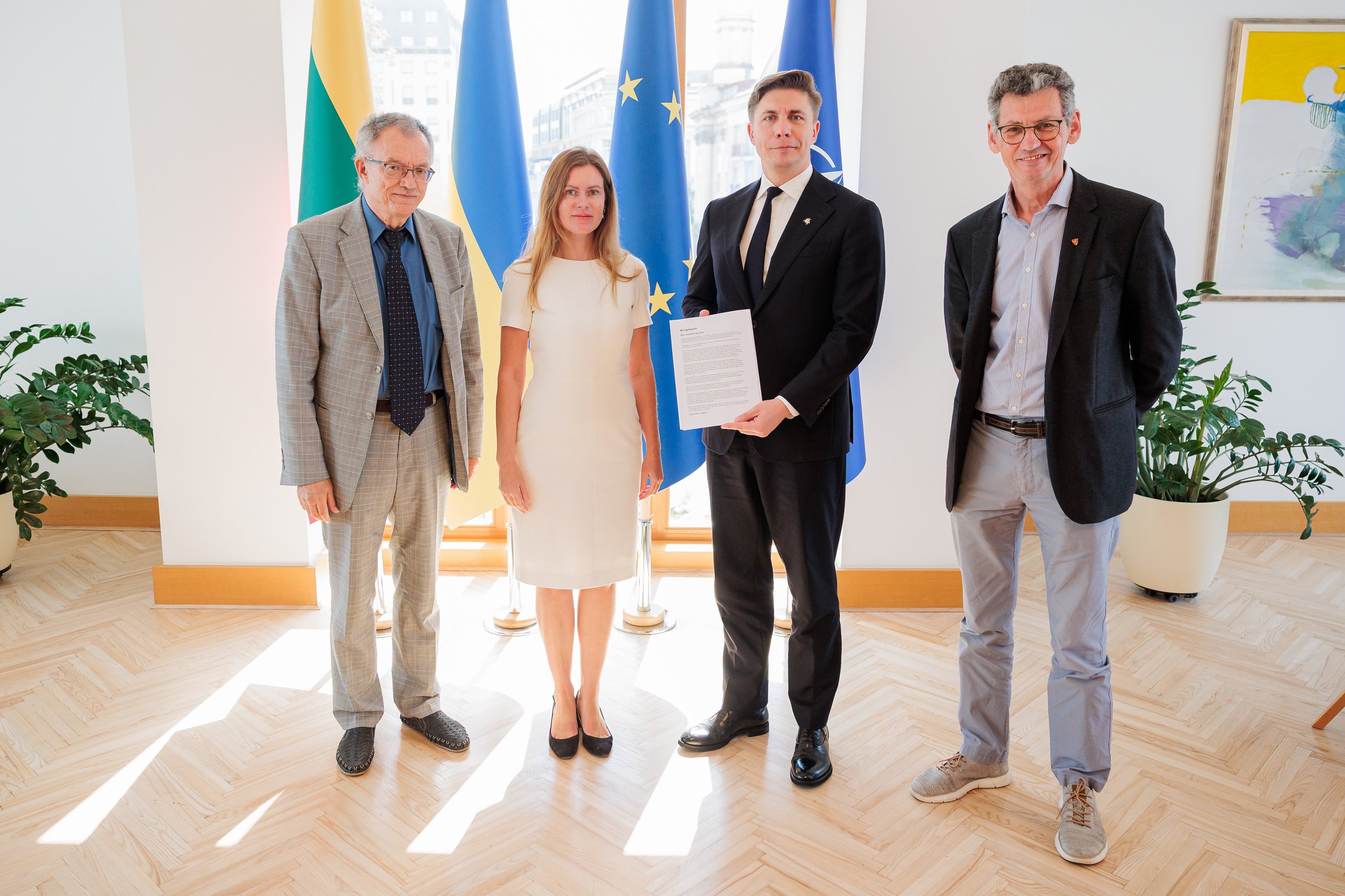 Premjeras sveikina visuotinės gynybos iniciatyvą