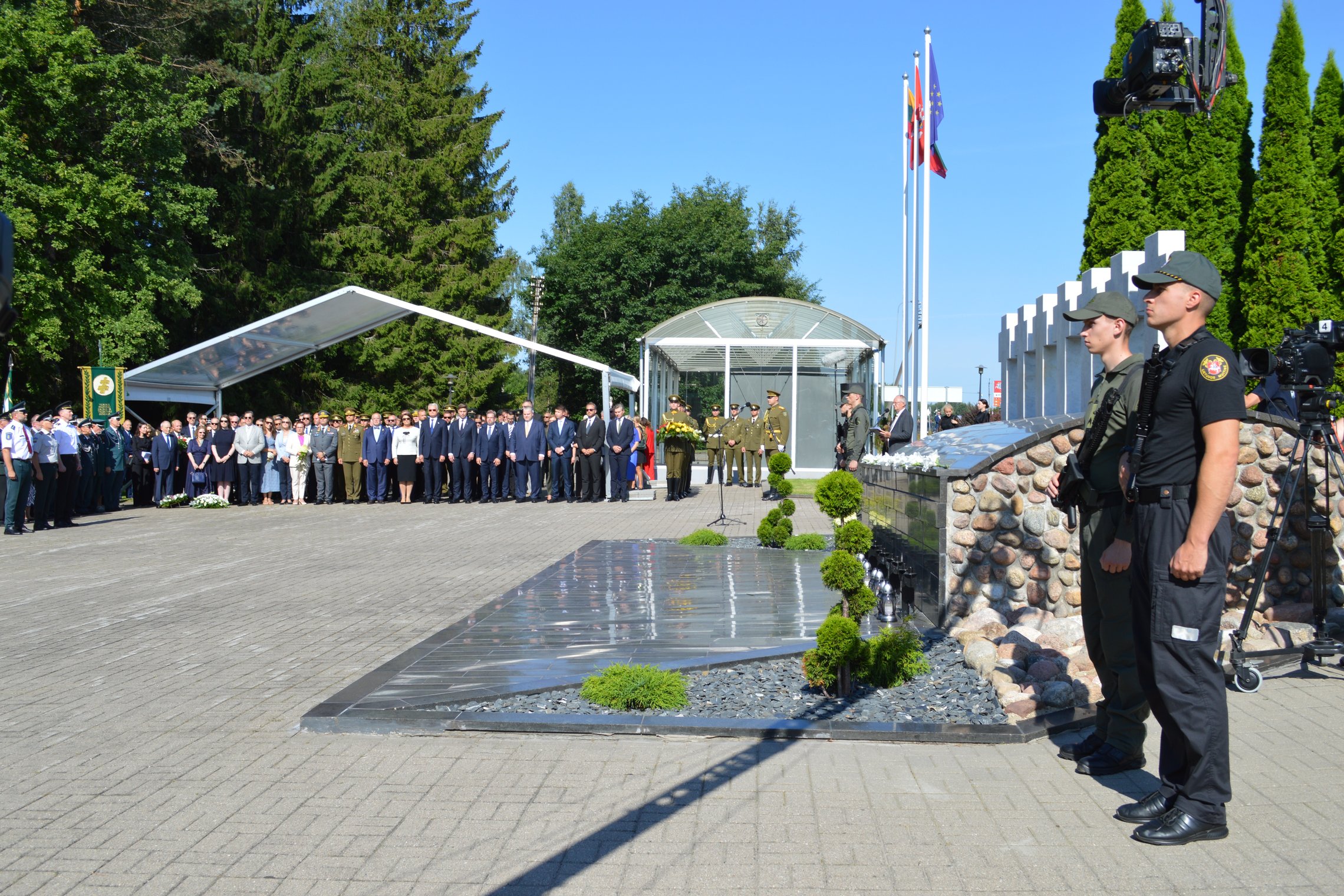 Lietuva pagerbė Medininkų žudynių aukas – paminėtos 35-osios tragedijos metinės