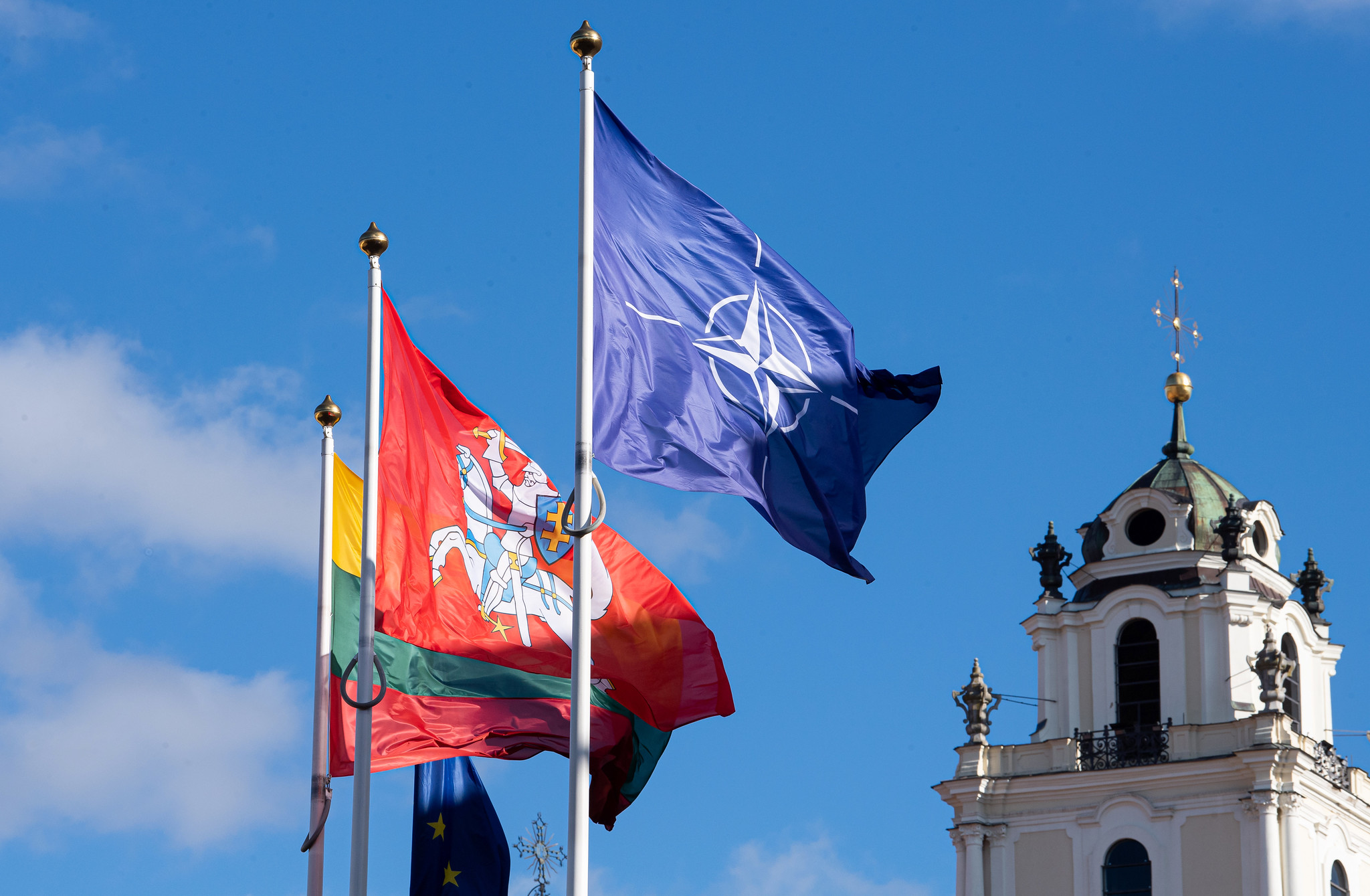 Prasidedant NATO viršūnių susitikimui Ankaroje 91 proc. lietuvių remia narystę Aljanse