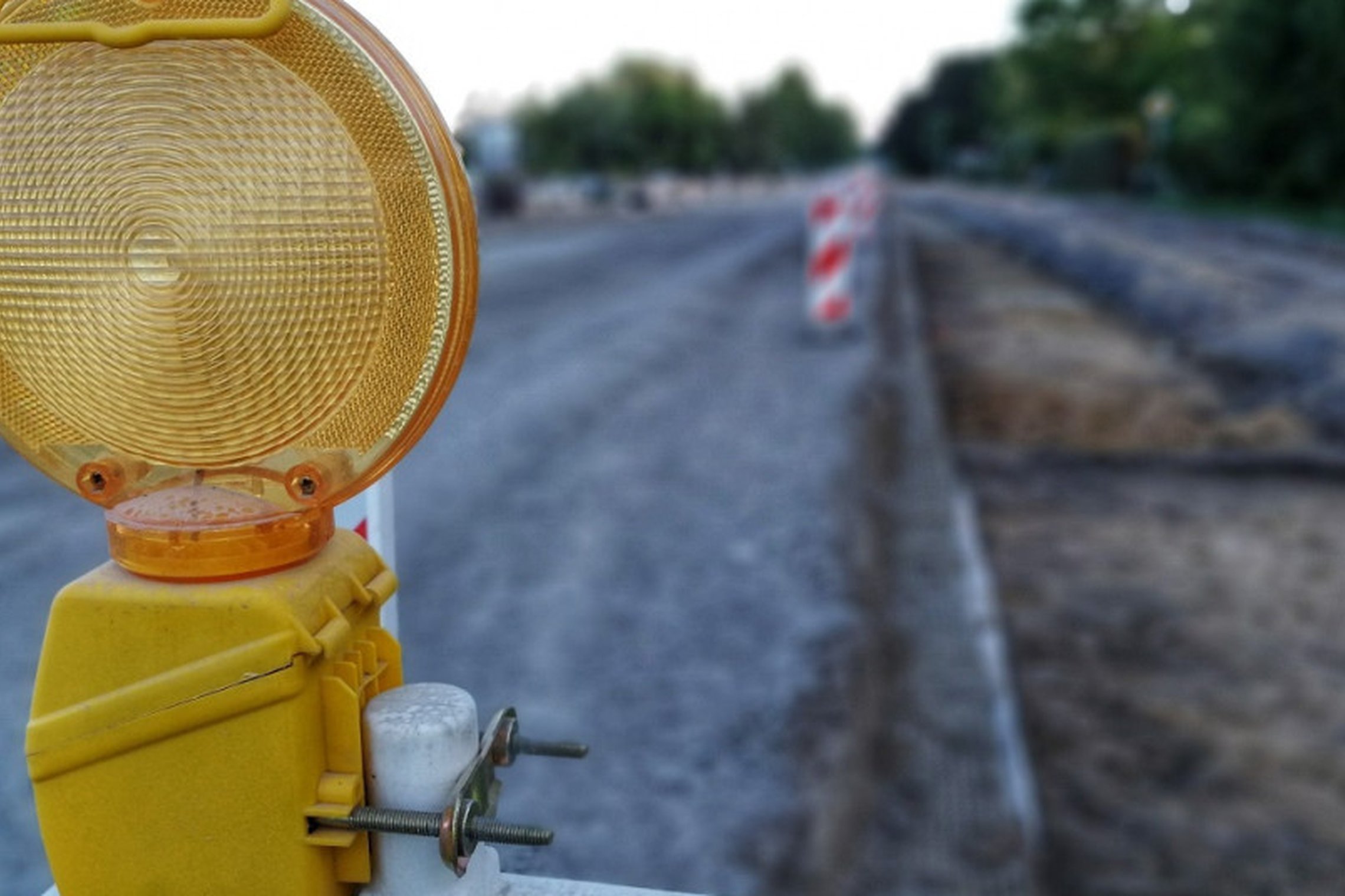 Pradedamas tvarkyti vienas pagrindinių krašto kelių Vilniaus rajone: svarbus tiek vietos gyventojams, tiek kariuomenei