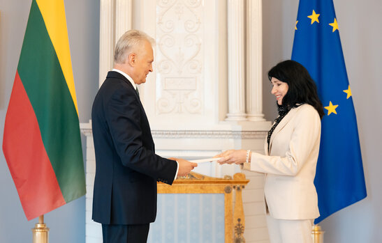 Prezidentas įteikė skiriamuosius raštus Lietuvos ambasadoriams Singapūre, Jungtiniuose Arabų Emyratuose ir Graikijoje