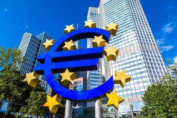 ECB Valdančiosios tarybos sprendimai dėl pinigų politikos