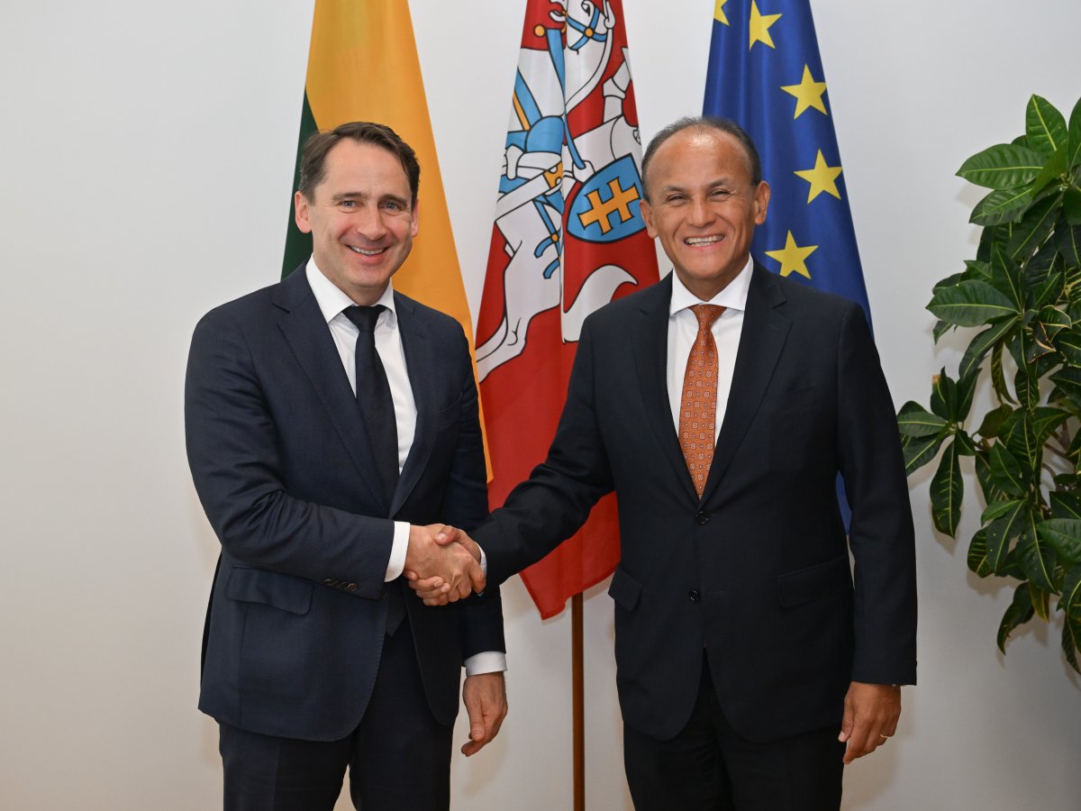 Viceministras S. Mitkus susitiko su paskirtaisiais Peru ir Salvadoro ambasadoriais