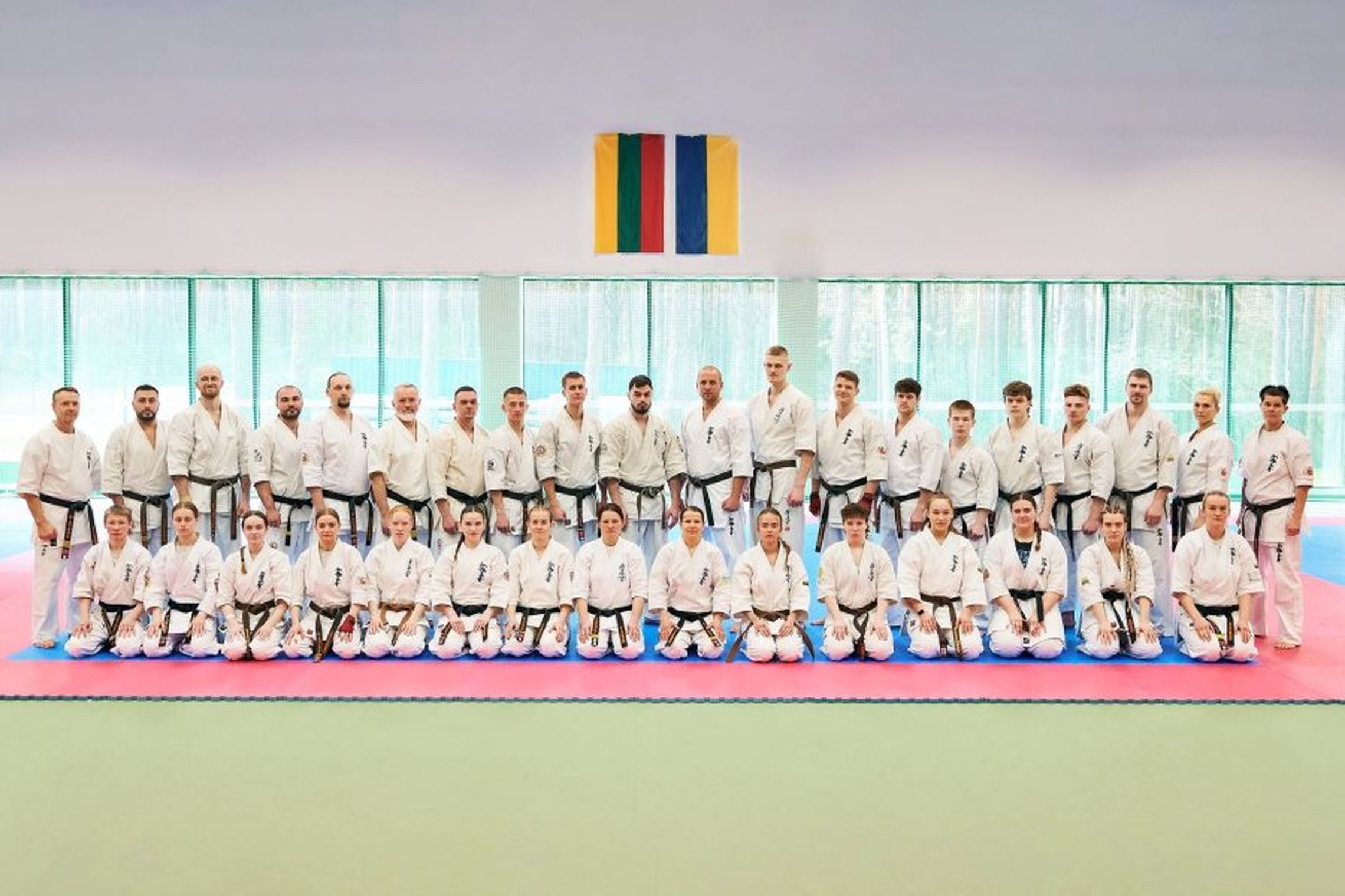 Nuo treniruočių stovyklų iki pasaulio čempionatų – Lietuva tęsia pagalbą Ukrainos sportininkams